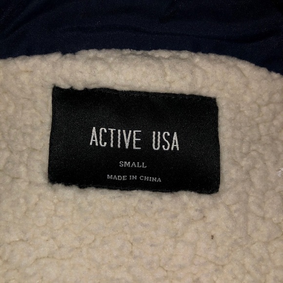 Vest - Picture 2 of 2